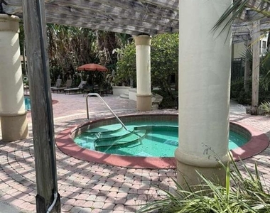 832 Camargo Way - Photo Thumbnail 28