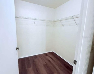 832 Camargo Way - Photo Thumbnail 24