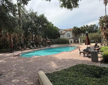 832 Camargo Way - Photo Thumbnail 31