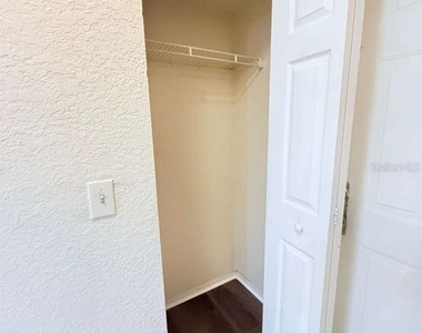 832 Camargo Way - Photo Thumbnail 2