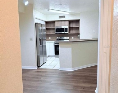 832 Camargo Way - Photo Thumbnail 11