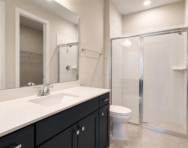 16628 Silver Brook Way - Photo Thumbnail 15