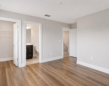 16628 Silver Brook Way - Photo Thumbnail 28