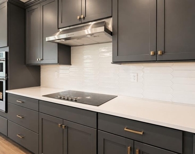 16628 Silver Brook Way - Photo Thumbnail 7