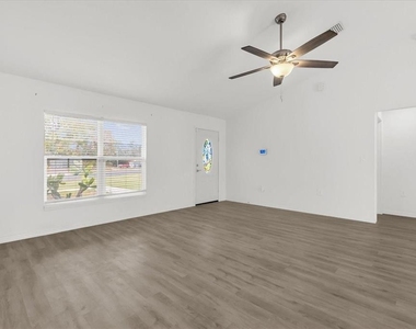 14923 Sw 66th Avenue Road - Photo Thumbnail 4