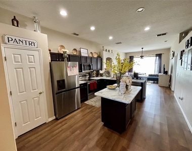 2146 Blackstone Landing Drive - Photo Thumbnail 2