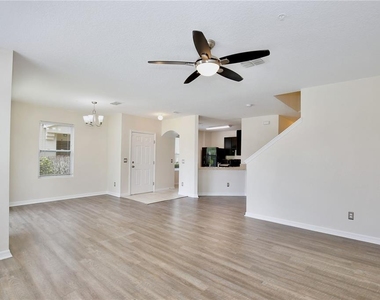 3520 Seneca Club Loop - Photo Thumbnail 7