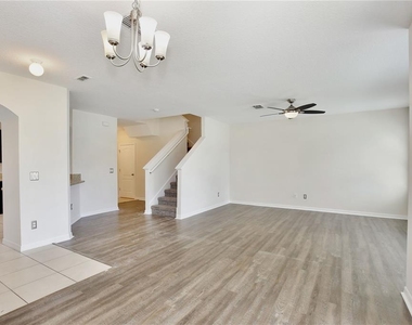 3520 Seneca Club Loop - Photo Thumbnail 5
