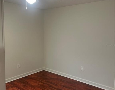7283 Penkridge Lane - Photo Thumbnail 9