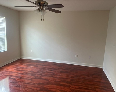 7283 Penkridge Lane - Photo Thumbnail 12