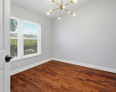 12118 Dickenson Lane - Photo Thumbnail 12