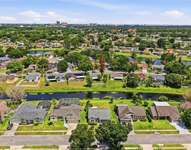 12118 Dickenson Lane - Photo Thumbnail 26