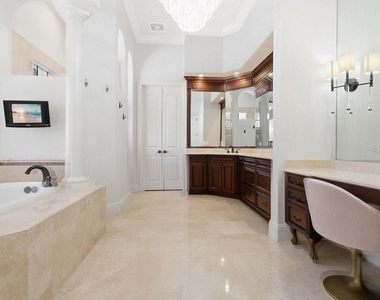 11051 Coniston Way - Photo Thumbnail 20