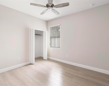 1201 W 9th Street - Photo Thumbnail 6