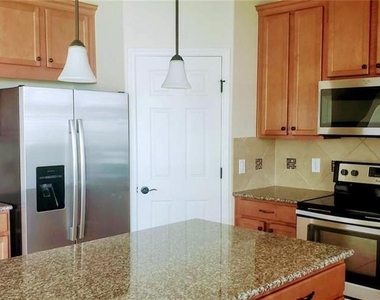 8026 Corkfield Ave - Photo Thumbnail 3