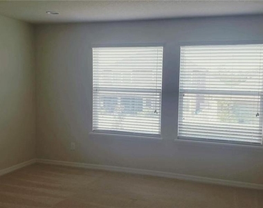 8026 Corkfield Ave - Photo Thumbnail 8