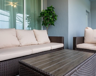 7215 Oakmoss Loop - Photo Thumbnail 25