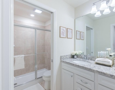 7215 Oakmoss Loop - Photo Thumbnail 68