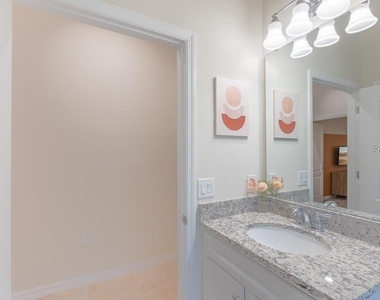 7215 Oakmoss Loop - Photo Thumbnail 37