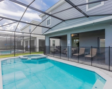 7215 Oakmoss Loop - Photo Thumbnail 23