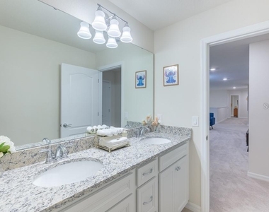 7215 Oakmoss Loop - Photo Thumbnail 42