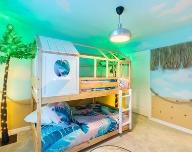 7215 Oakmoss Loop - Photo Thumbnail 48