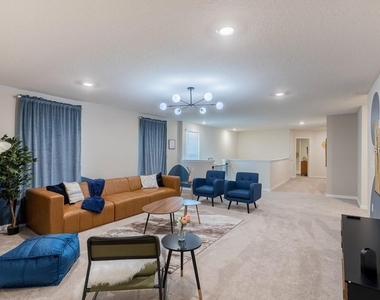 7215 Oakmoss Loop - Photo Thumbnail 9