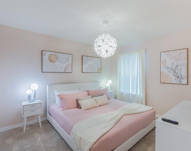 7215 Oakmoss Loop - Photo Thumbnail 39