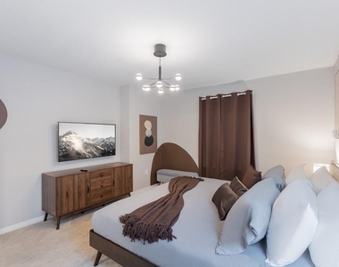 7215 Oakmoss Loop - Photo Thumbnail 71