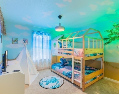 7215 Oakmoss Loop - Photo Thumbnail 49