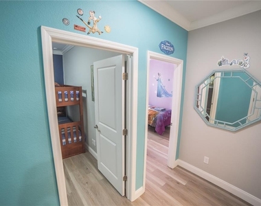 159 Captiva Drive - Photo Thumbnail 32