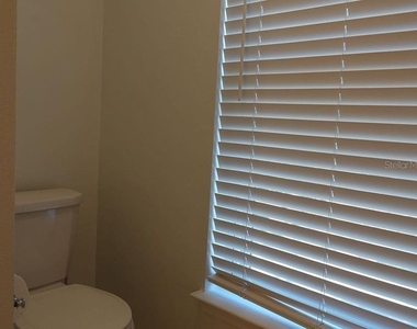 1004 Waterside Drive - Photo Thumbnail 46