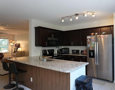 1004 Waterside Drive - Photo Thumbnail 28