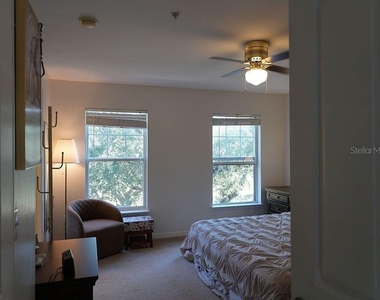 1004 Waterside Drive - Photo Thumbnail 6