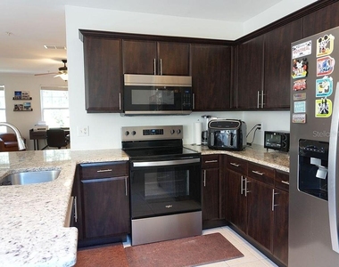 1004 Waterside Drive - Photo Thumbnail 27