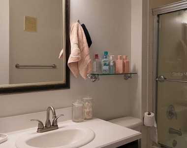 1004 Waterside Drive - Photo Thumbnail 18