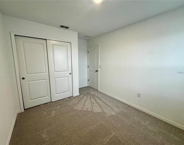 3037 Canary Avenue - Photo Thumbnail 22