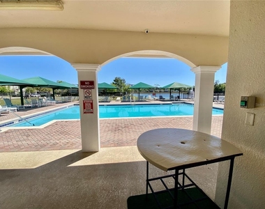 10264 Oak Crest Road - Photo Thumbnail 34