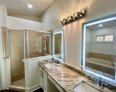 10264 Oak Crest Road - Photo Thumbnail 17