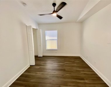 10264 Oak Crest Road - Photo Thumbnail 20