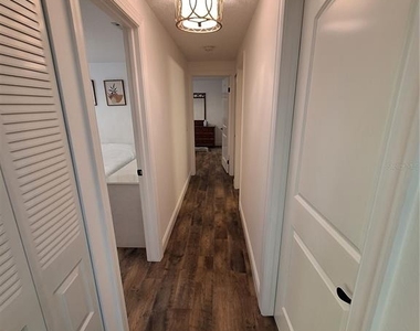 4022 Beaver Lane - Photo Thumbnail 9