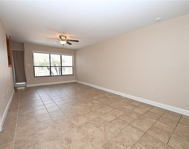 349 E Market Square - Photo Thumbnail 10