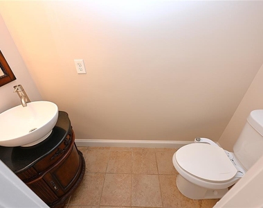 349 E Market Square - Photo Thumbnail 16