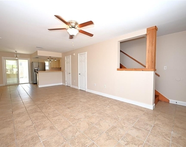 349 E Market Square - Photo Thumbnail 12