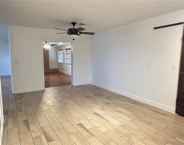 1241 N Lake Elbert Drive Ne - Photo Thumbnail 15