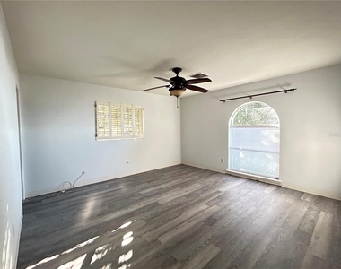 1241 N Lake Elbert Drive Ne - Photo Thumbnail 6