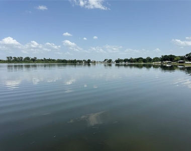 912 Lake Jessie Drive - Photo Thumbnail 2