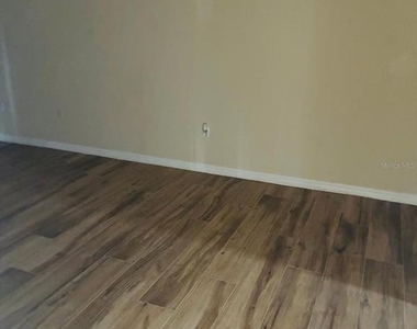 8158 Settlers Creek Circle - Photo Thumbnail 8