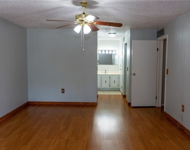 603 Sw 75th Street - Photo Thumbnail 9