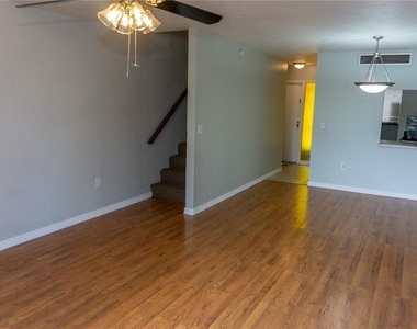 603 Sw 75th Street - Photo Thumbnail 4